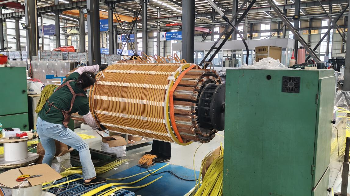Copper coil winding process for oil-immersed and dry-type transformers